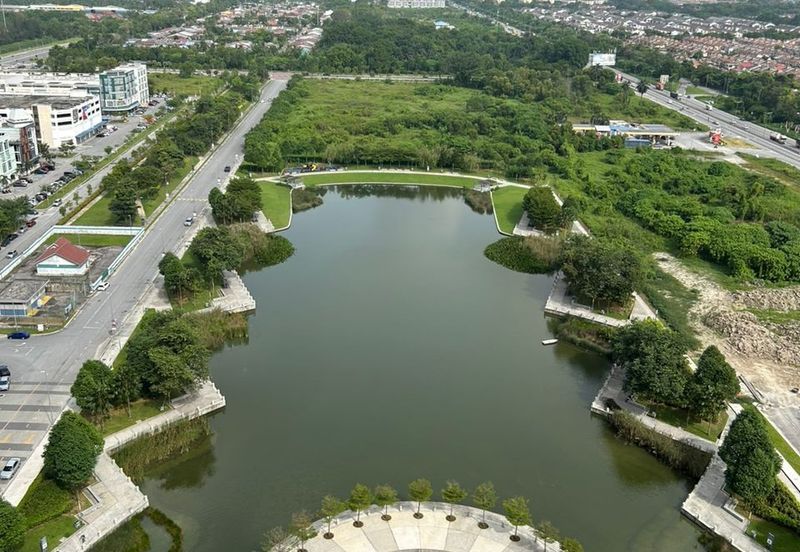 The Tresor @ Gravit 8 *