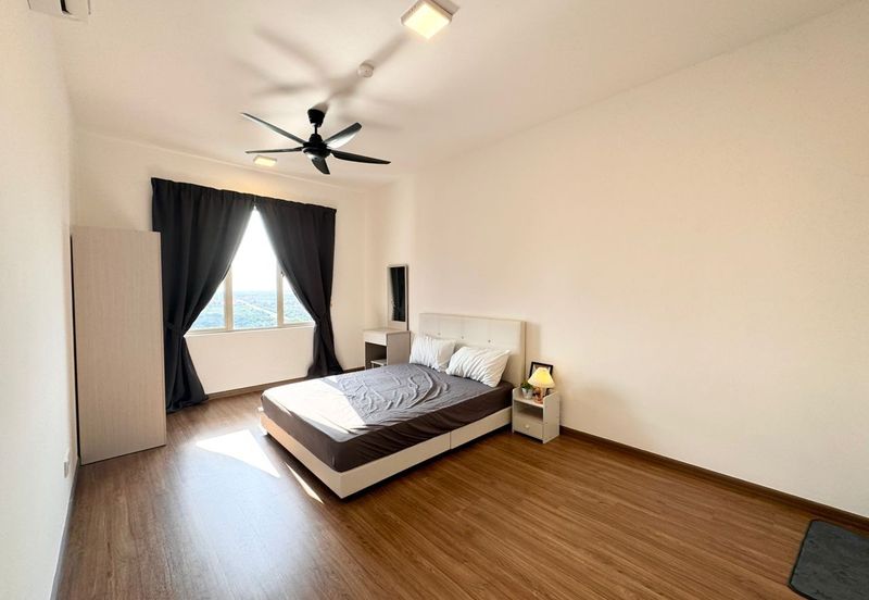 The Tresor @ Gravit 8 *