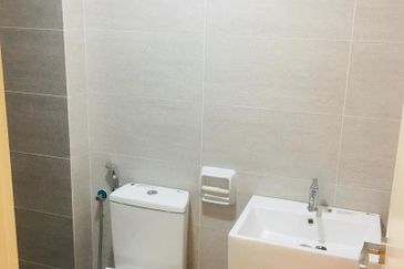 Adria Residence @ Gravit8