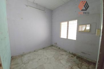 Taman Tepi Sungai ( Taman Teluk Pulai Indah )