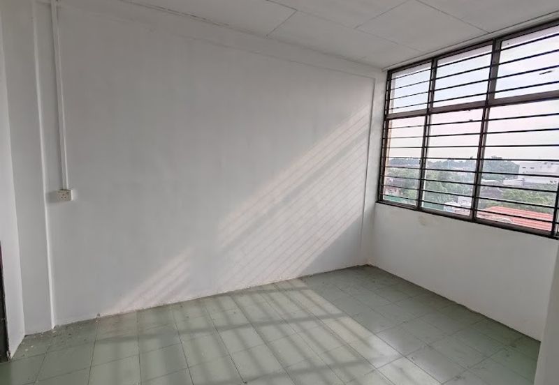 Lebuh Turi, Taman Chi Liung