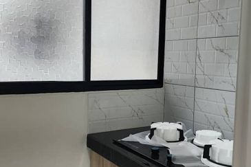 Savvy @ Riana Dutamas