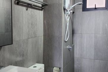 Savvy @ Riana Dutamas