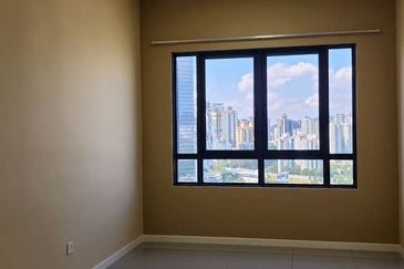 Savvy @ Riana Dutamas