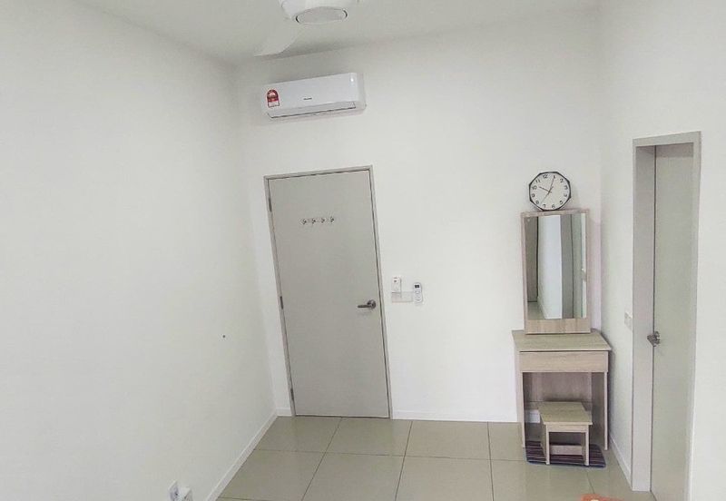 Savvy @ Riana Dutamas *