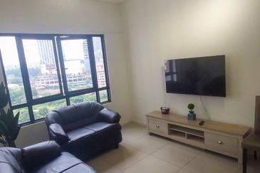 Savvy @ Riana Dutamas