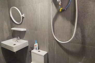 Savvy @ Riana Dutamas