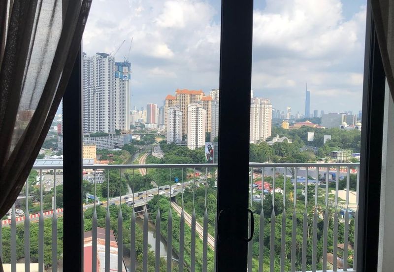 Savvy @ Riana Dutamas *