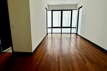 Duta Villa, Setia Alam