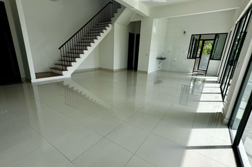 Duta Villa, Setia Alam