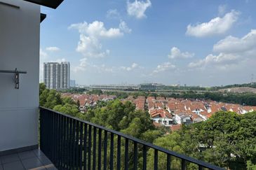 Duta Villa, Setia Alam