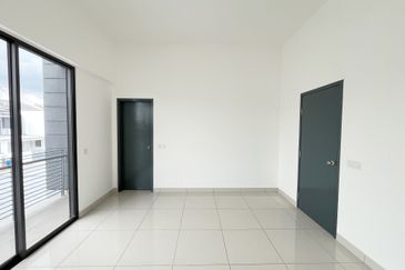 Robin @ Bandar Rimbayu