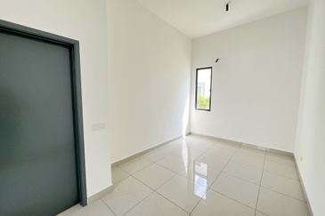 Robin @ Bandar Rimbayu