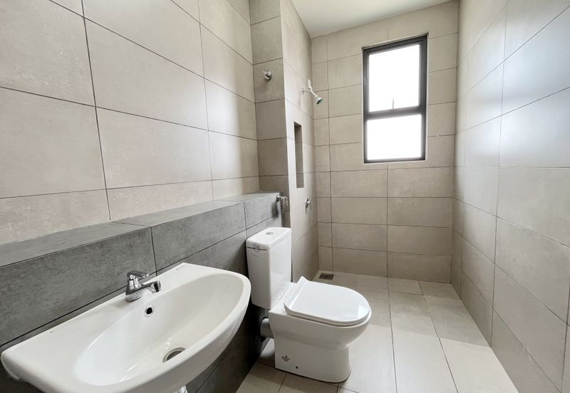 Robin @ Bandar Rimbayu