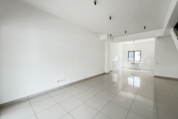 Robin @ Bandar Rimbayu