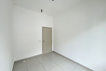 Robin @ Bandar Rimbayu