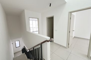 Robin @ Bandar Rimbayu