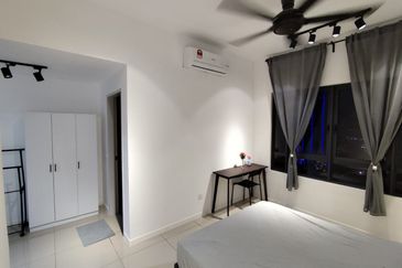 Savvy @ Riana Dutamas