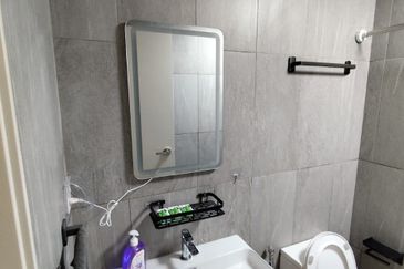 Savvy @ Riana Dutamas