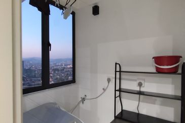 Savvy @ Riana Dutamas