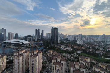 Savvy @ Riana Dutamas