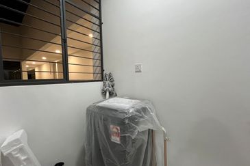 Savvy @ Riana Dutamas