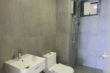 Savvy @ Riana Dutamas