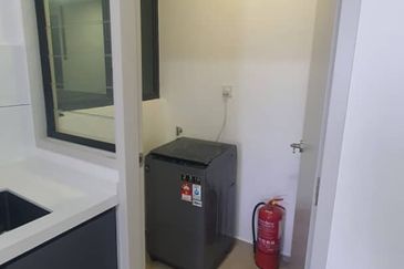 Savvy @ Riana Dutamas