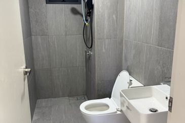 Savvy @ Riana Dutamas