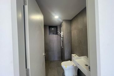 Savvy @ Riana Dutamas