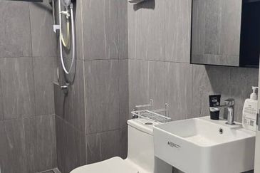 Savvy @ Riana Dutamas