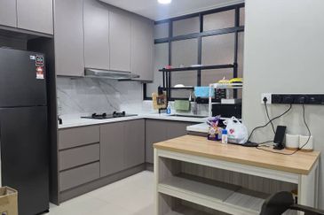 Savvy @ Riana Dutamas