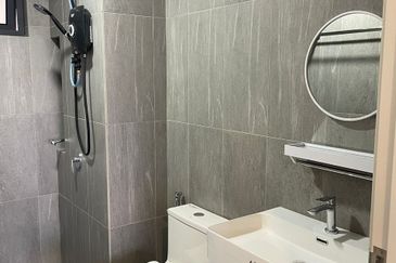 Savvy @ Riana Dutamas