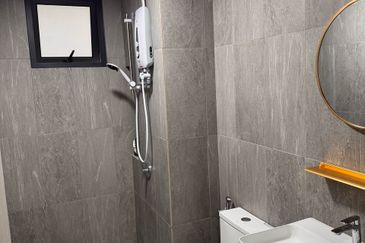 Savvy @ Riana Dutamas