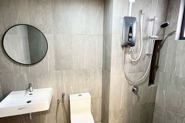 Savvy @ Riana Dutamas