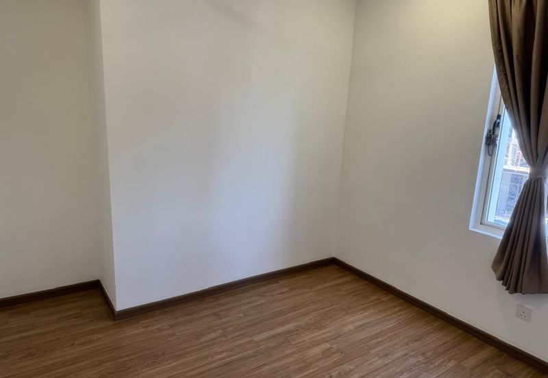 The Tresor @ Gravit 8 *