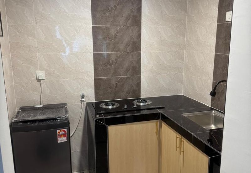 The Tresor @ Gravit 8 *