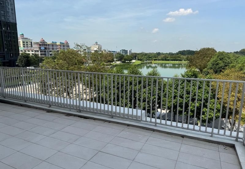 The Tresor @ Gravit 8 *