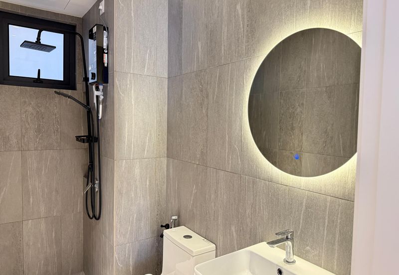 Savvy @ Riana Dutamas *