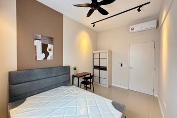 Savvy @ Riana Dutamas