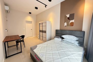 Savvy @ Riana Dutamas