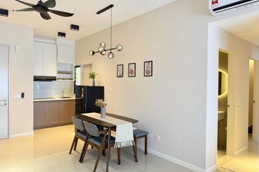 Savvy @ Riana Dutamas