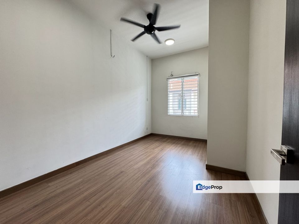 [DOUBLE STOREY] @ Kota Bayuemas For Rent, Selangor, Klang