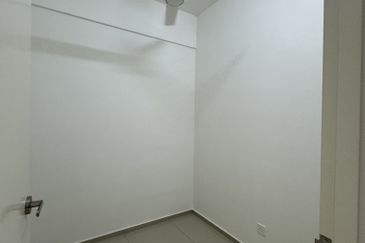 Gravit8 @ Klang South