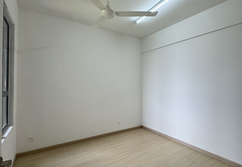 Gravit8 @ Klang South