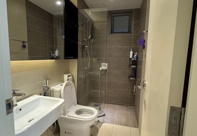 Gravit8 @ Klang South