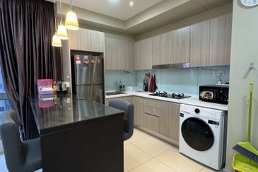 Gravit8 @ Klang South