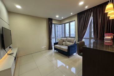 Gravit8 @ Klang South