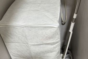 Gravit8 @ Klang South