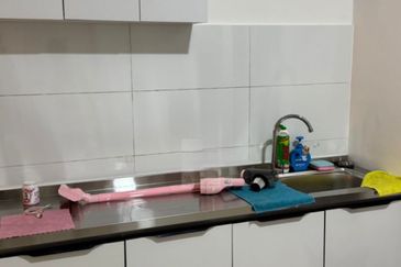 Gravit8 @ Klang South